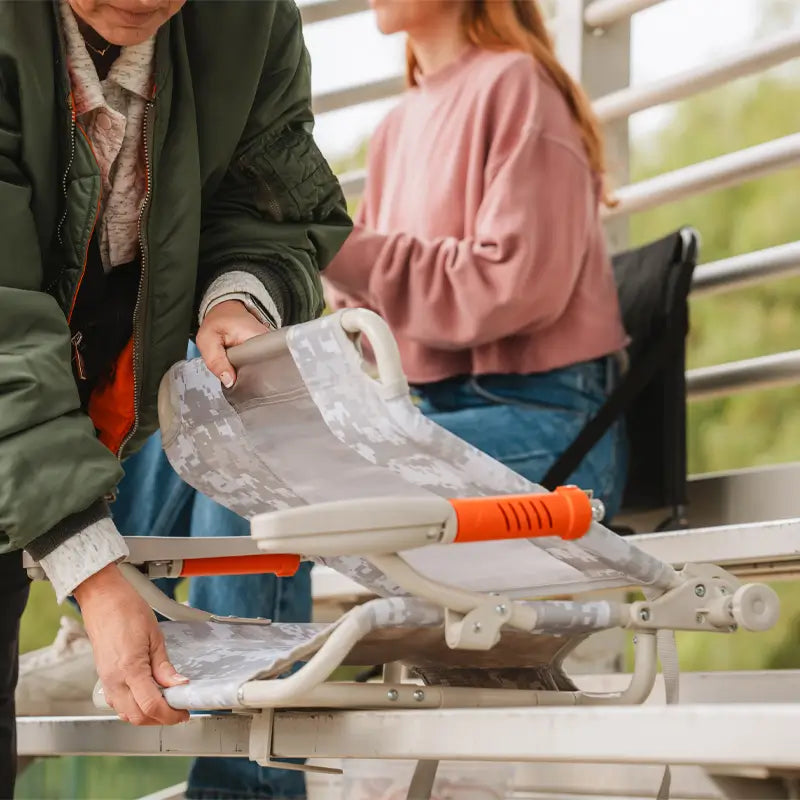 Stadium Rock-Cliner™